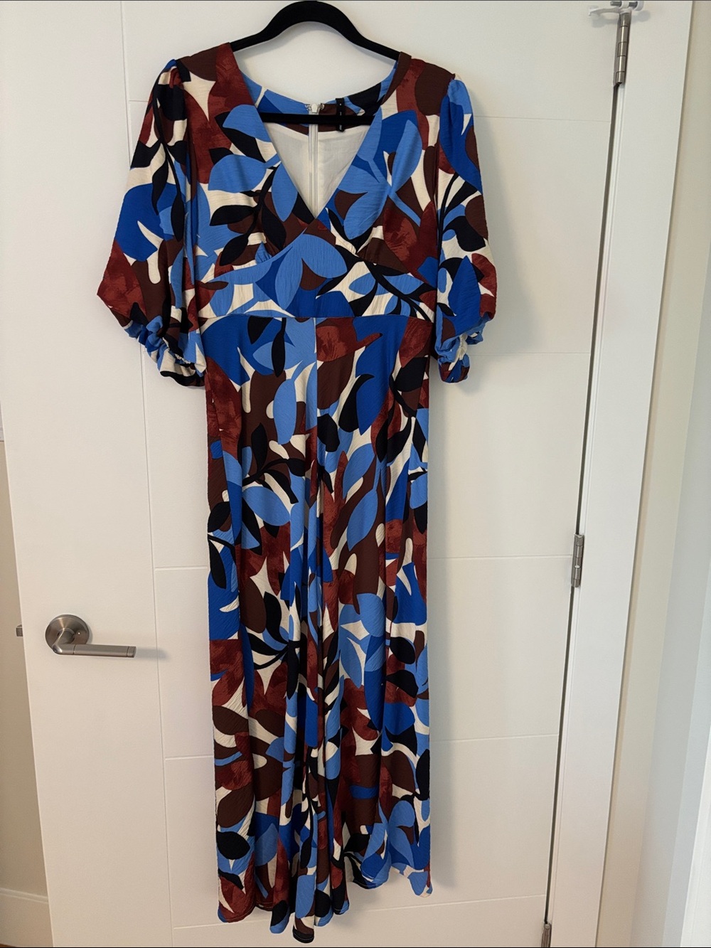 Staple the Label Blue and Brown Abstract Maxi Dress